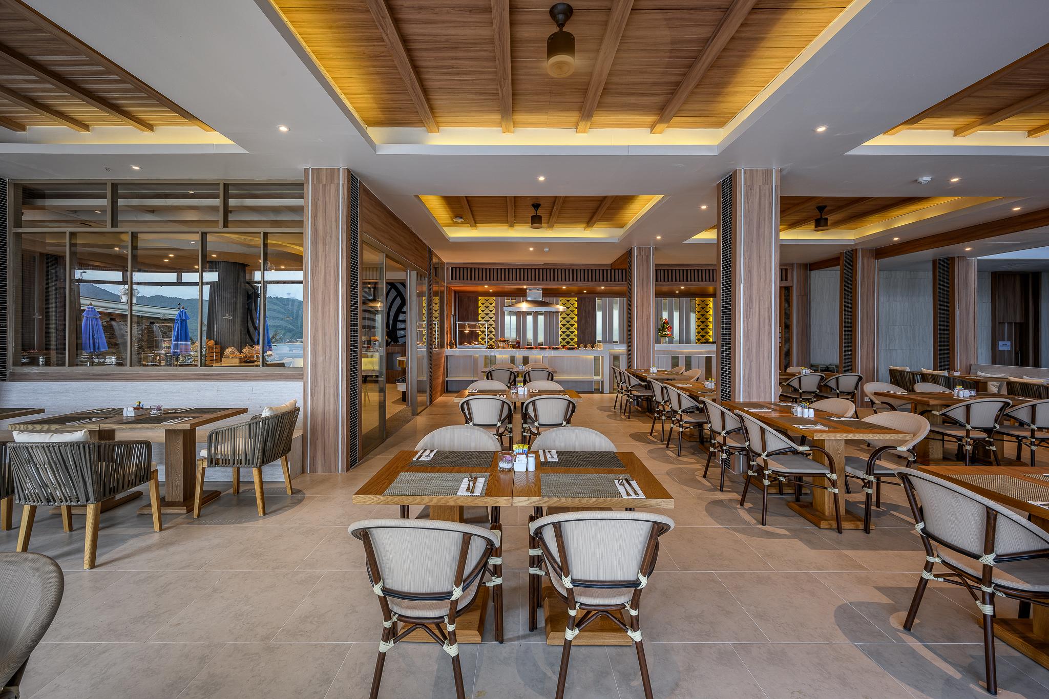 Namaka Resort Kamala מראה חיצוני תמונה The restaurant at the resort