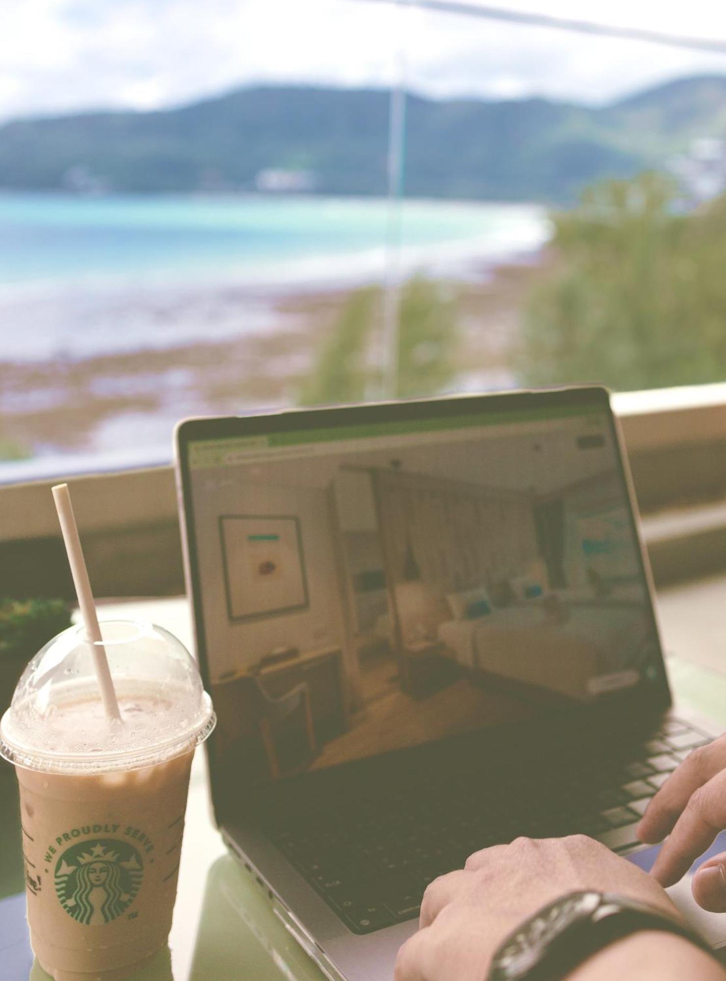 Namaka Resort Kamala מראה חיצוני תמונה A Microsoft Surface Pro 3